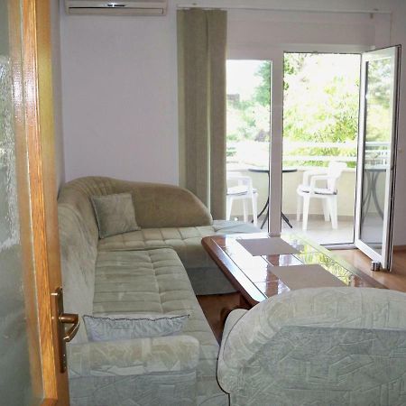 Apartmani Perkovic Baška Voda エクステリア 写真