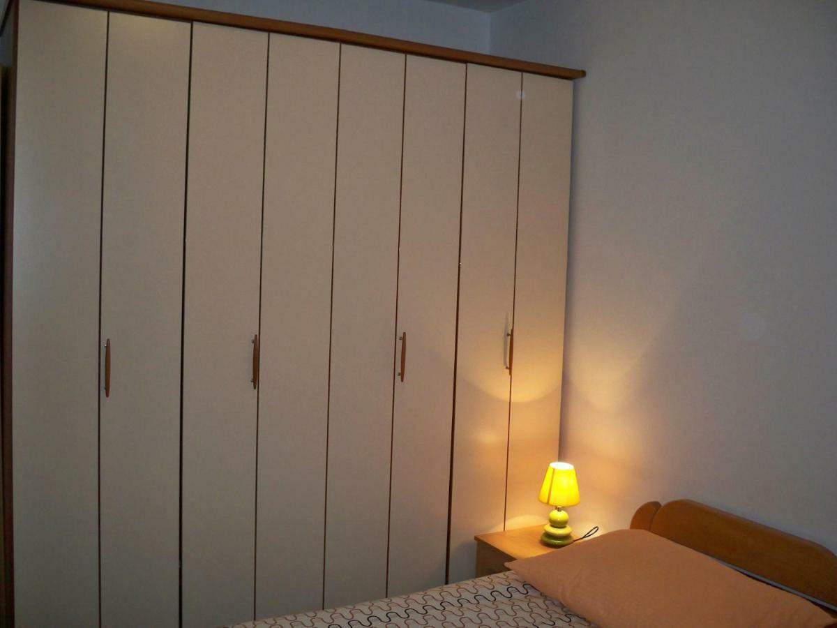 Apartmani Perkovic Baška Voda エクステリア 写真
