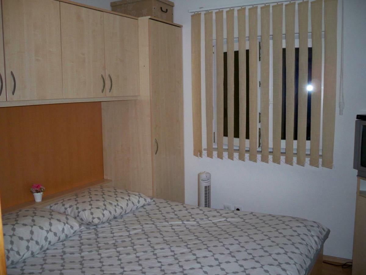 Apartmani Perkovic Baška Voda エクステリア 写真