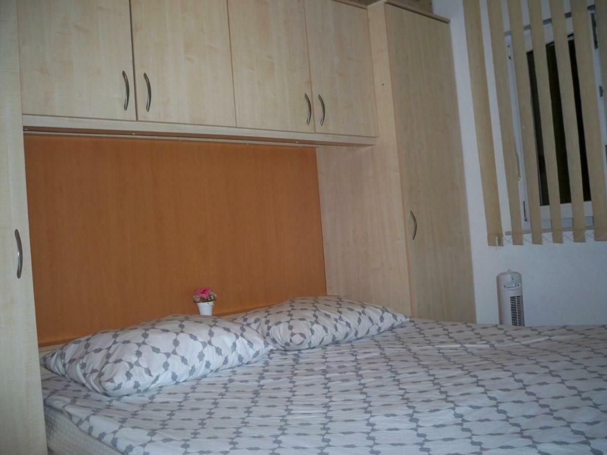 Apartmani Perkovic Baška Voda エクステリア 写真